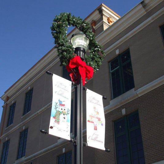 60-Inch Postover Pole-Mounted Christmas Wreath