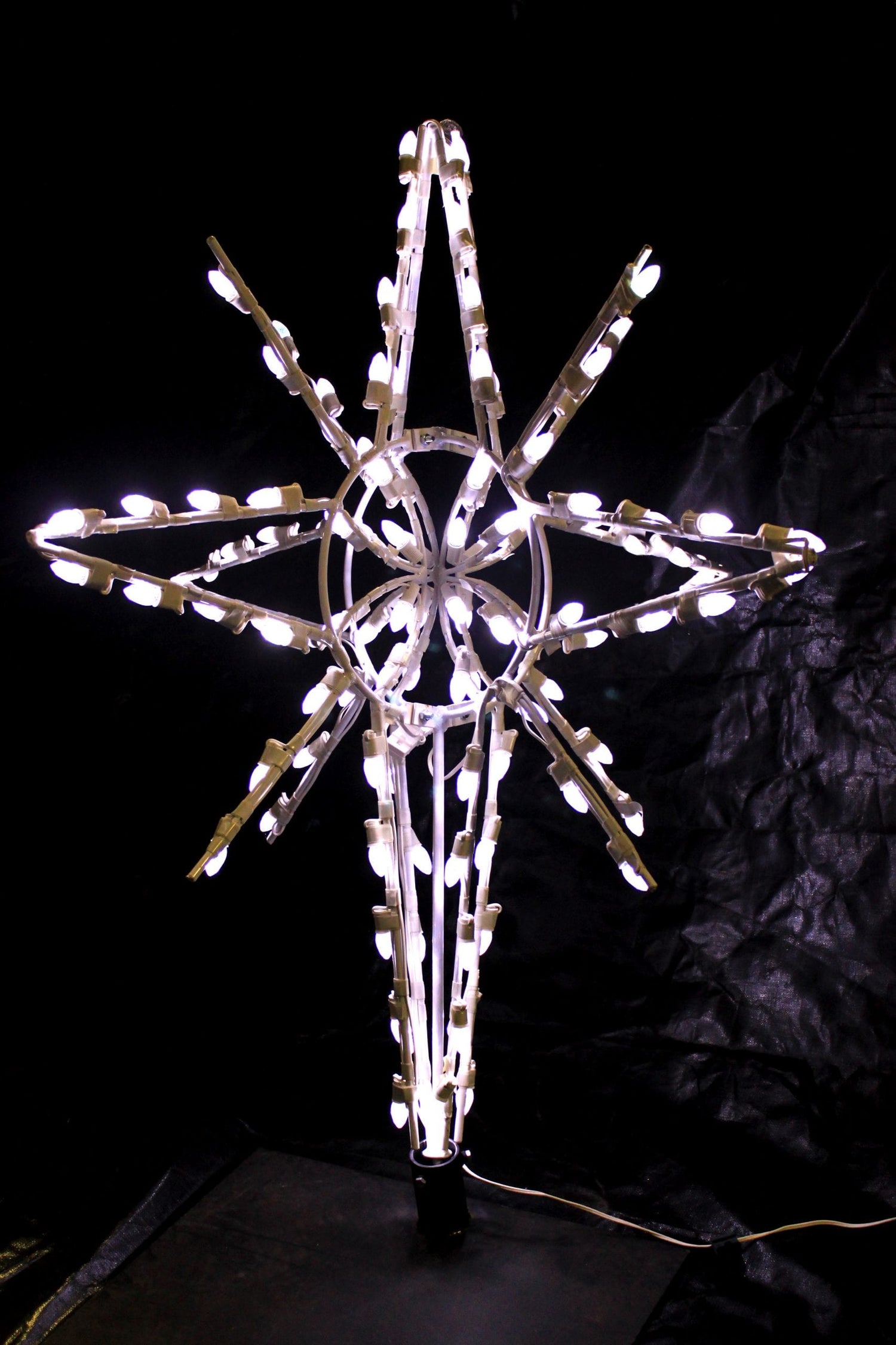 Modern Led Tree Topper 3' 3D Nativity Star LED Commercial Tree Topper - Display Sales
